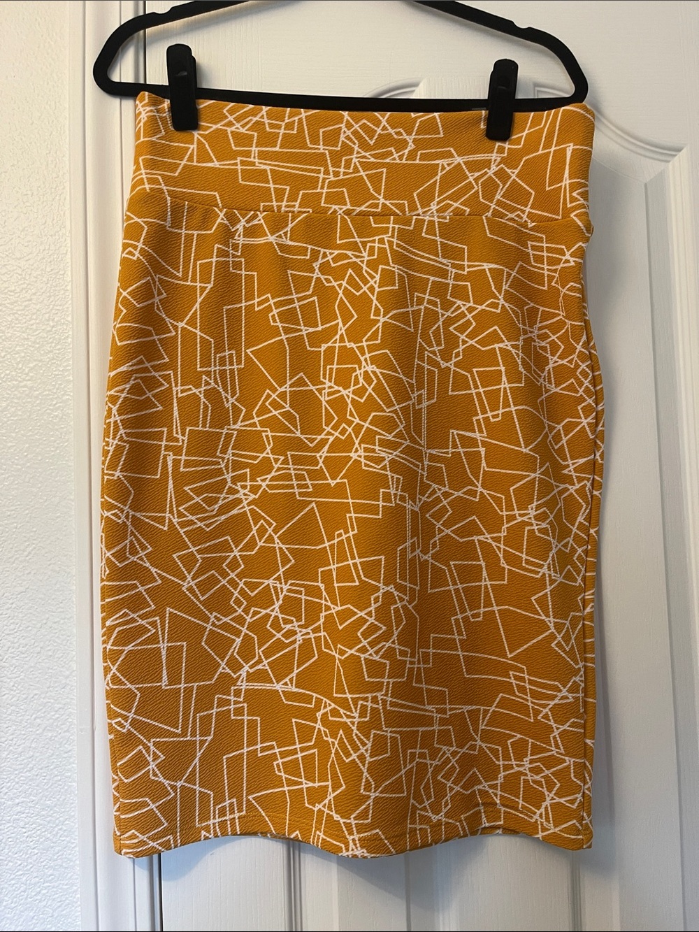 LuLaRoe Mustard Yellow Geometric Pencil Skirt